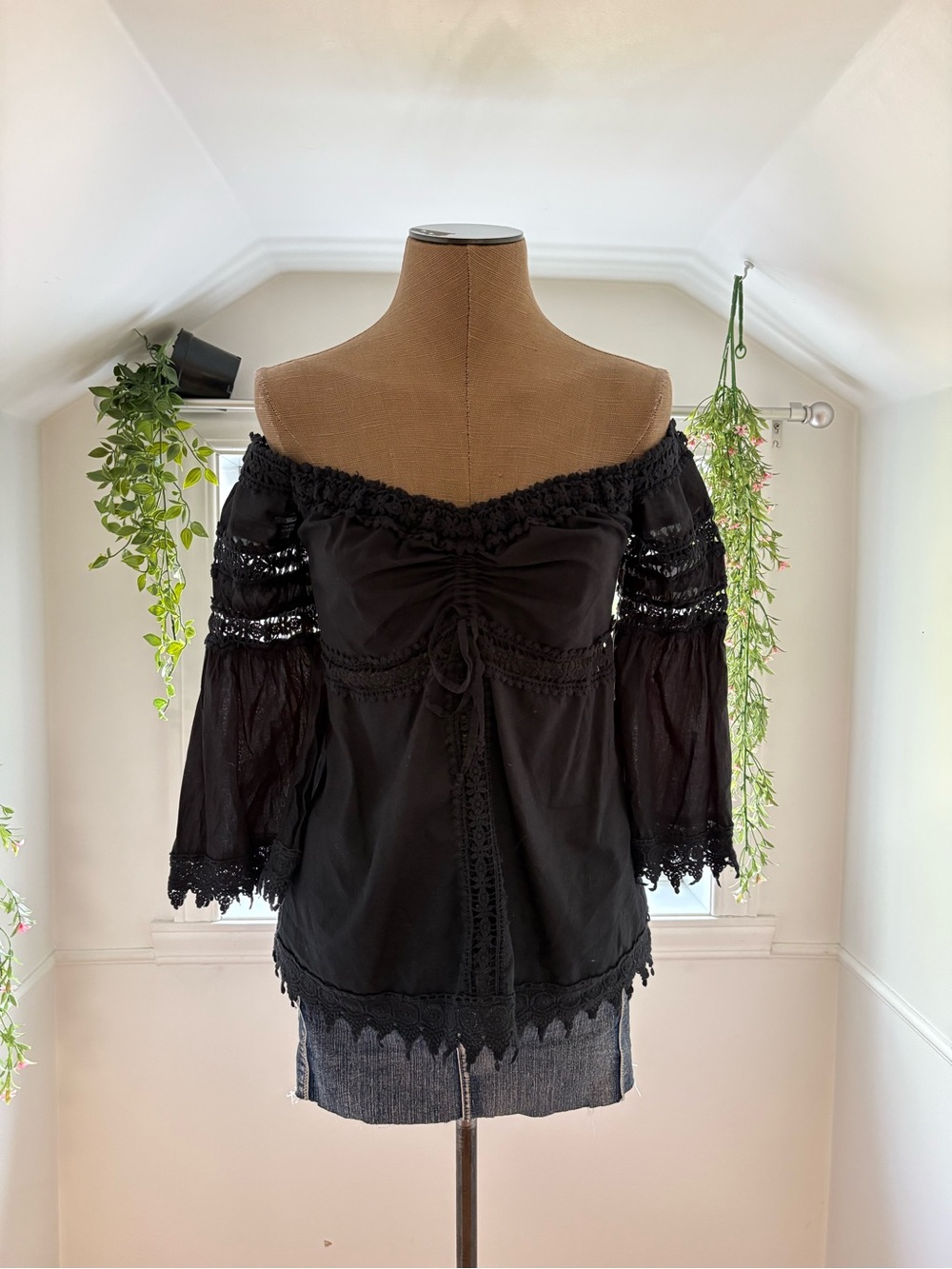 VENUS Black Off-Shoulder Lace Trim Blouse